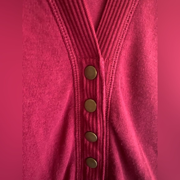 Large snap button cardigan- magenta - Picture 4 of 5